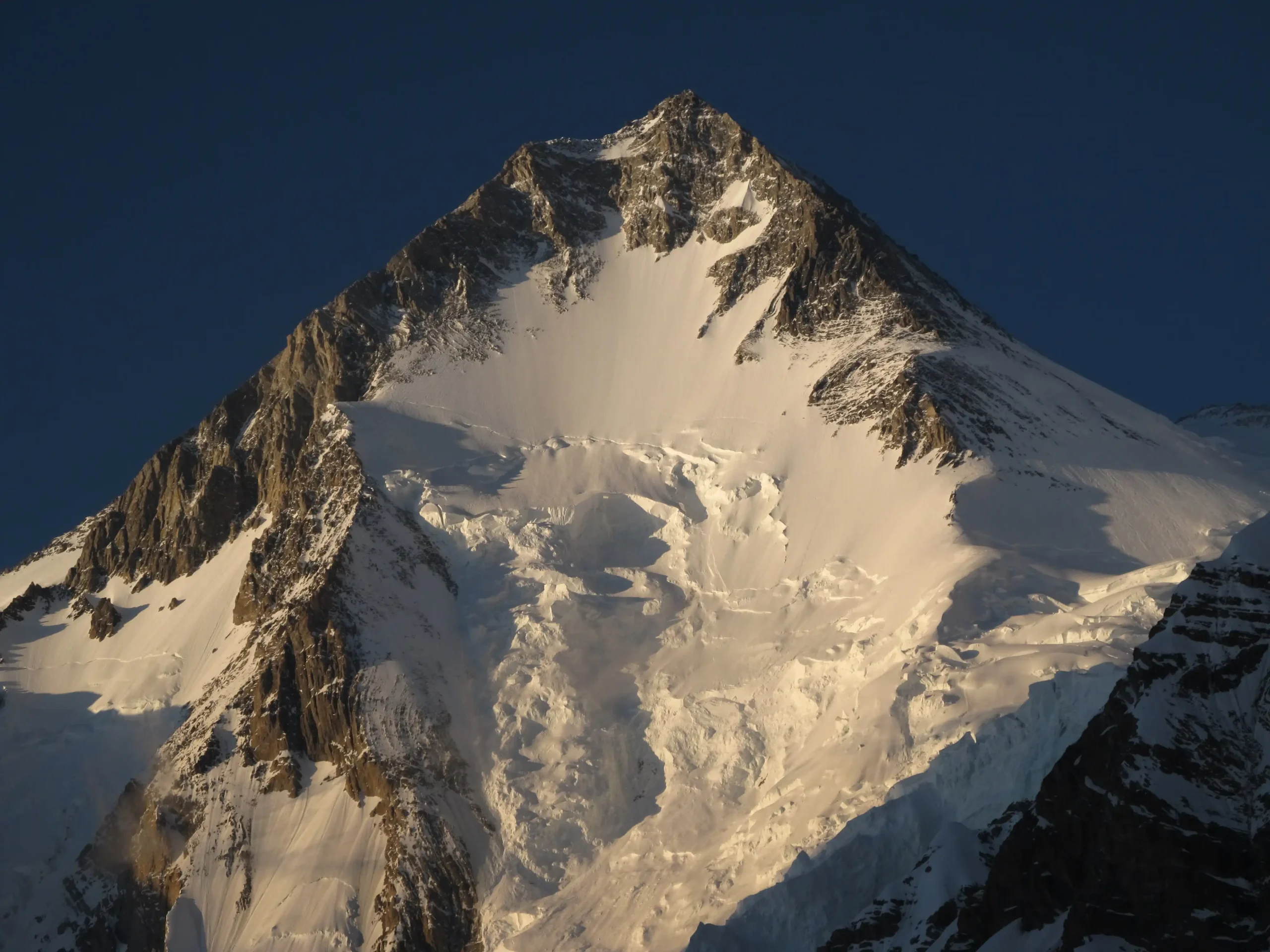k2-gondogoro-la-trek-018