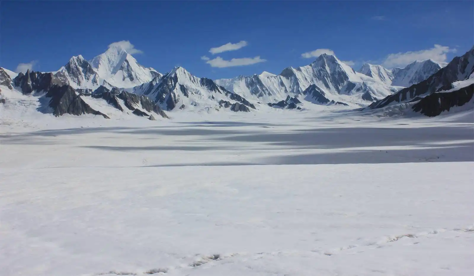 snow-lake-and-hispar-la-trek-06